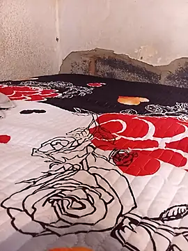 Uncletee112 online show from February 2026 10:31:02 AM