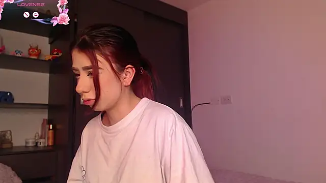 Snapshot of Your_rosalie chatting on September 2025 03:54:01 AM Your rosalie online show from September 2025 03:54:01 AM