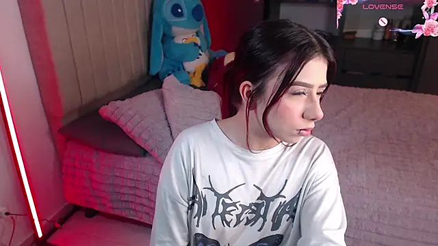 Snapshot of Your_rosalie chatting on February 2026 04:29:02 AM Your rosalie online show from February 2026 04:29:02 AM