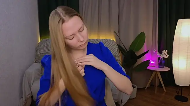 CarolynCohen   online show from January 2025 01:51:02 AM