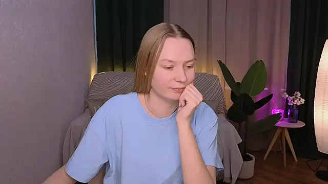 CarolynCohen   online show from February 2025 05:15:02 AM