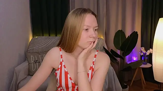 CarolynCohen   online show from March 2025 02:08:01 AM