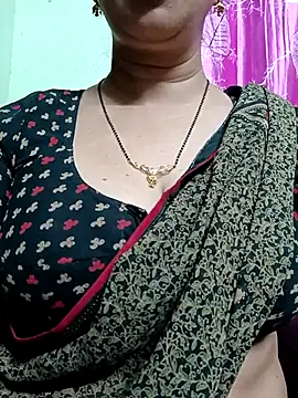 Rosy-B online show from December 2025 09:33:01 PM