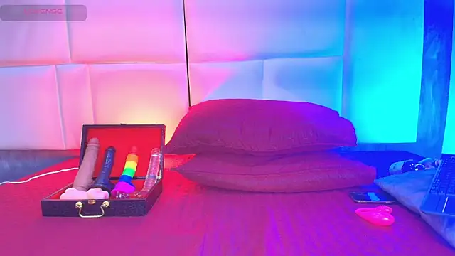 Danna-Wright online show from October 2025 07:45:02 AM