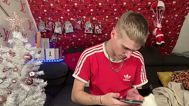 Snapshot of Cookieboy88 chatting on December 2025 02:06:02 AM Cookieboy88 online show from December 2025 02:06:02 AM