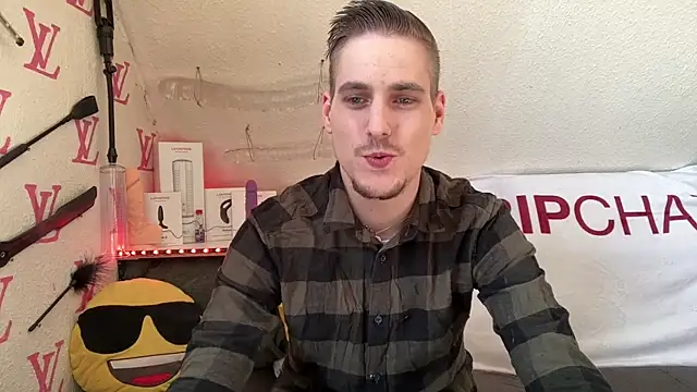 Snapshot of Cookieboy88 chatting on March 2026 01:06:01 PM Cookieboy88 online show from March 2026 01:06:01 PM