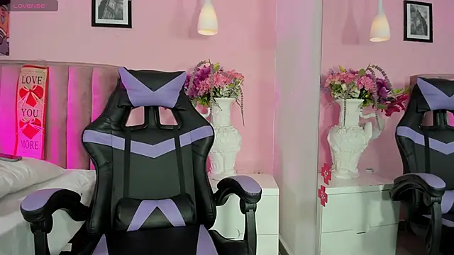 RolyLoren online show from February 2025 10:03:02 PM