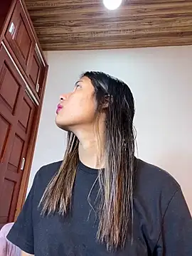 Snapshot of Valentinabaker chatting on January 2025 09:06:02 AM Valentinabaker online show from January 2025 09:06:02 AM