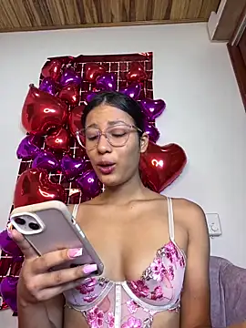 Snapshot of Valentinabaker chatting on February 2025 10:40:02 AM Valentinabaker online show from February 2025 10:40:02 AM
