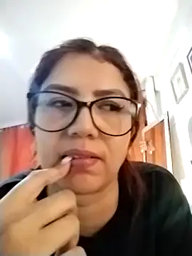 Snapshot of AriaRusso chatting on February 2025 11:37:02 PM AriaRusso online show from February 2025 11:37:02 PM