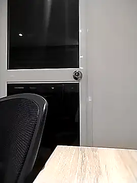 Snapshot of AriaRusso chatting on March 2025 12:27:01 AM AriaRusso online show from March 2025 12:27:01 AM