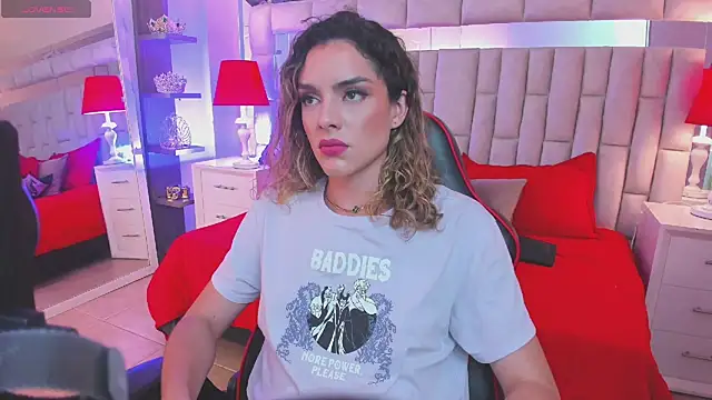 Snapshot of mariiahneedles chatting on March 2025 01:00:01 AM mariiahneedles online show from March 2025 01:00:01 AM