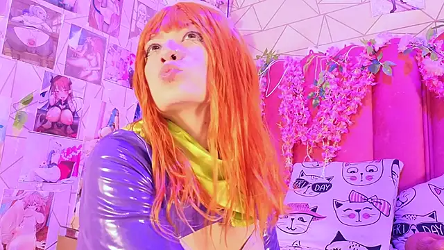 Alicebenett online show from October 2025 09:04:01 PM