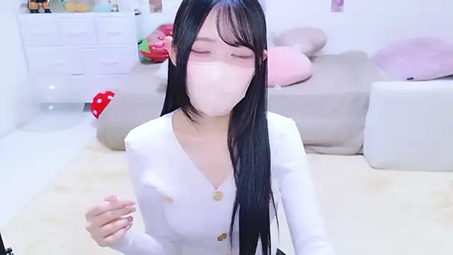 Snapshot of Suzu_ch_xx chatting on April 2026 12:43:01 PM Suzu ch xx online show from April 2026 12:43:01 PM