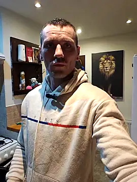 Snapshot of Aian09 chatting on March 2025 09:40:01 AM Aian09 online show from March 2025 09:40:01 AM