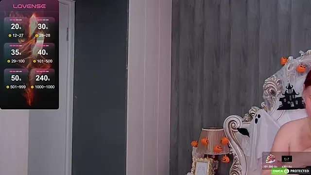 Snapshot of EmmaWarren chatting on October 2025 04:13:01 AM EmmaWarren online show from October 2025 04:13:01 AM