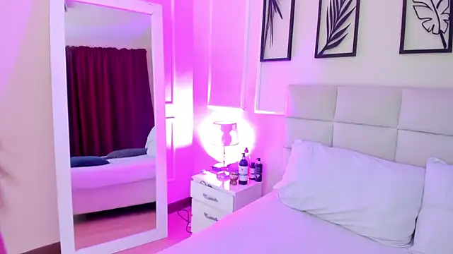 Snapshot of Alisa__walker chatting on January 2025 07:21:01 PM Alisa walker online show from January 2025 07:21:01 PM