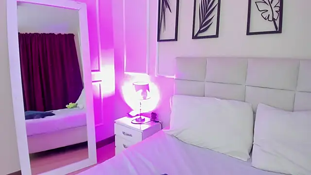 Snapshot of Alisa__walker chatting on February 2025 07:10:02 PM Alisa walker online show from February 2025 07:10:02 PM