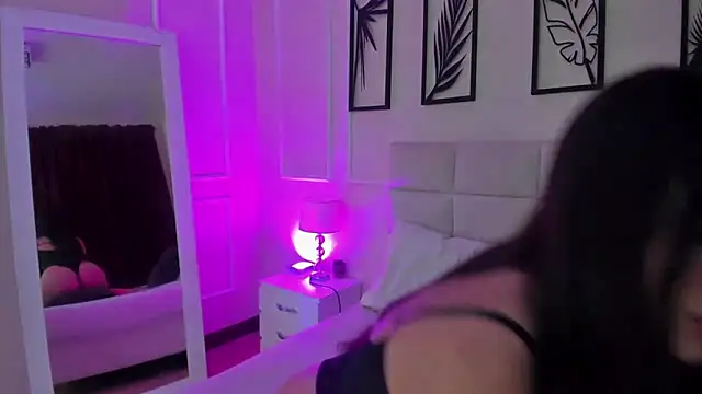 Snapshot of Alisa__walker chatting on February 2025 08:10:01 PM Alisa walker online show from February 2025 08:10:01 PM