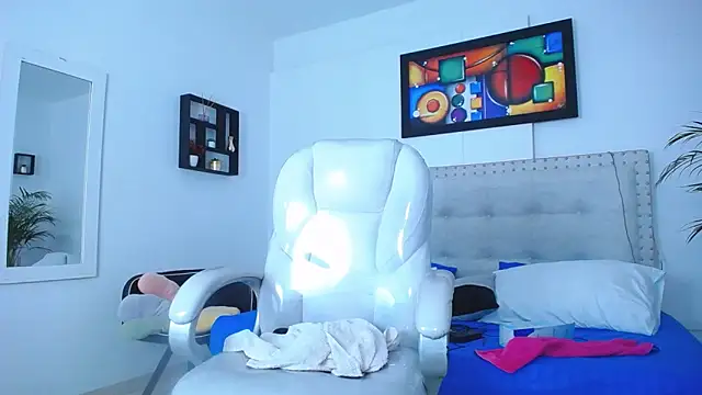 Chiqui milk  online show from March 2025 07:04:02 PM