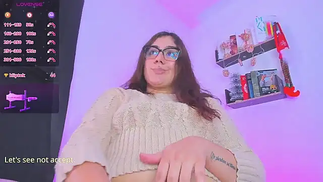 Snapshot of isarhodes_ chatting on December 2024 11:07:02 PM isarhodes online show from December 2024 11:07:02 PM