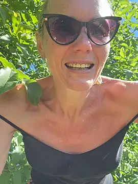 DirtyMargaret online show from May 2026 08:45:01 AM