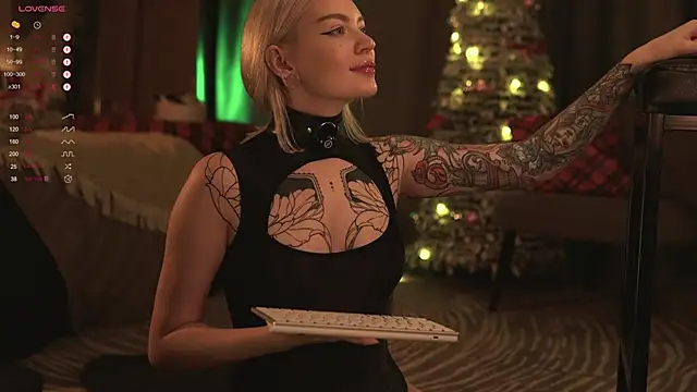 LinaKinky online show from December 2024 10:43:01 AM