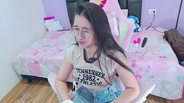 im-eliza online show from April 2026 01:41:02 PM