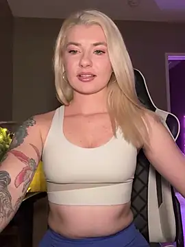 Snapshot of Anour_amour chatting on December 2024 03:10:02 AM Anour amour online show from December 2024 03:10:02 AM