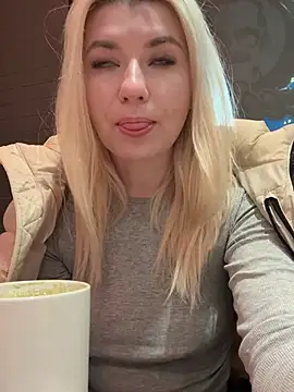 Snapshot of Anour_amour chatting on February 2025 01:00:01 AM Anour amour online show from February 2025 01:00:01 AM