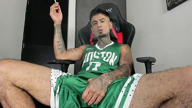 Snapshot of sergiio_mesa27 chatting on February 2026 03:41:02 PM sergiio mesa27 online show from February 2026 03:41:02 PM