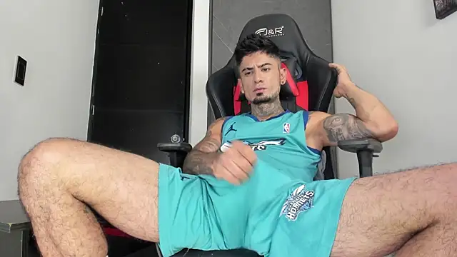 Snapshot of sergiio_mesa27 chatting on February 2026 12:18:02 AM sergiio mesa27 online show from February 2026 12:18:02 AM