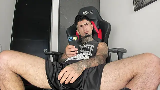 Snapshot of sergiio_mesa27 chatting on March 2026 02:01:01 PM sergiio mesa27 online show from March 2026 02:01:01 PM