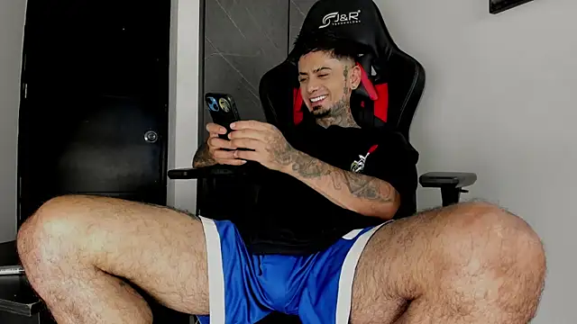 Snapshot of sergiio_mesa27 chatting on March 2026 02:33:02 AM sergiio mesa27 online show from March 2026 02:33:02 AM