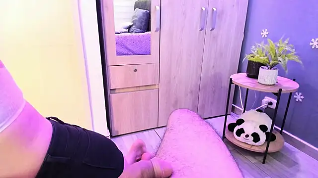 Snapshot of Hot_Couple666 chatting on February 2025 02:11:02 AM Hot Couple666 online show from February 2025 02:11:02 AM