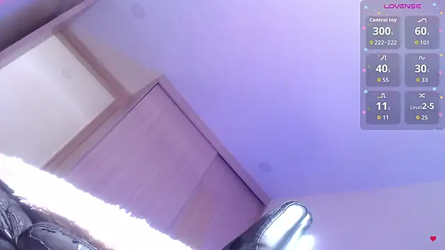 ELEKTRAMOON online show from April 2026 06:16:02 PM