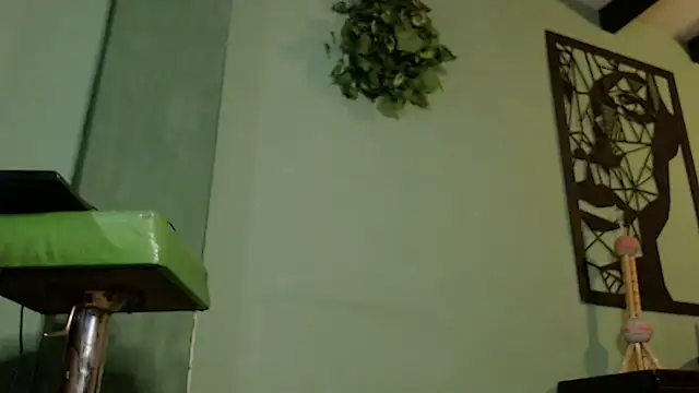 thirstymoonxx online show from March 2025 04:24:02 AM