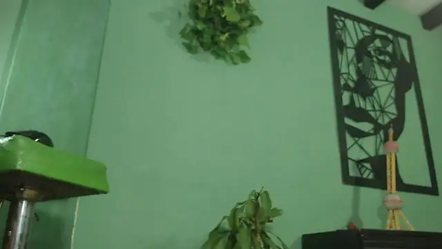 thirstymoonxx online show from September 2025 03:16:02 AM