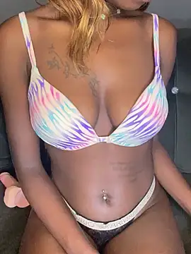 pretty maliah online show from February 2026 10:25:01 PM