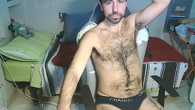 Snapshot of galaudin_3x_ chatting on January 2025 08:41:01 PM galaudin 3x online show from January 2025 08:41:01 PM