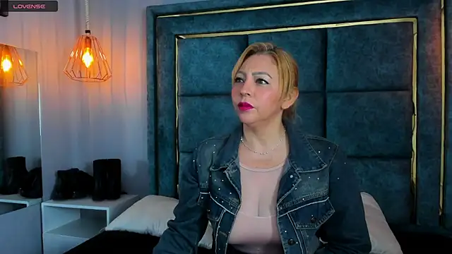  Addic  online show from March 2025 12:51:01 PM