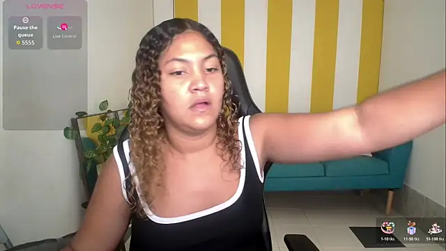 Cristal War online show from November 2025 11:03:01 PM