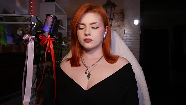 Chriss Fox online show from February 2025 06:26:02 PM