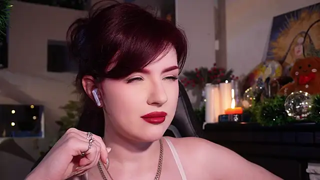 Chriss Fox online show from December 2025 07:53:02 PM