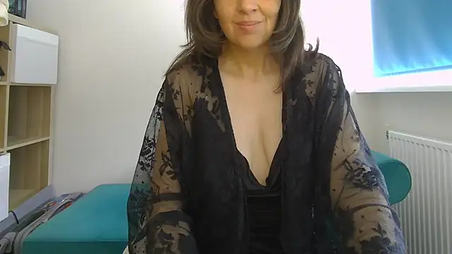 Ella Next Door online show from May 2026 09:16:02 AM