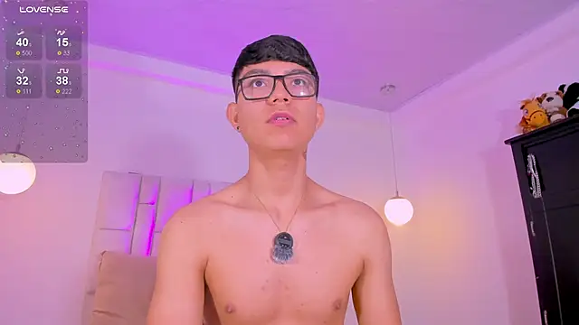 CodyTwink online show from April 2026 01:05:02 PM