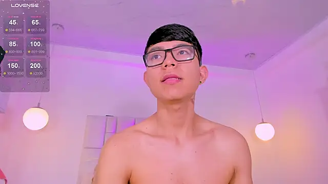 CodyTwink online show from April 2026 11:04:01 AM