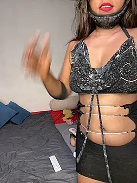 Snapshot of Cinderella-98 chatting on December 2024 02:05:01 PM Cinderella-98 online show from December 2024 02:05:01 PM