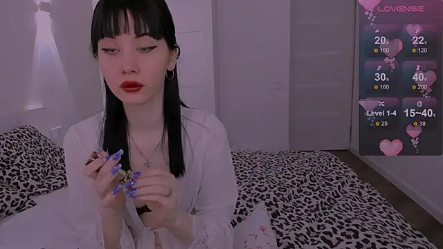 Snapshot of CoddleWeeper_ chatting on February 2025 06:08:02 AM CoddleWeeper online show from February 2025 06:08:02 AM