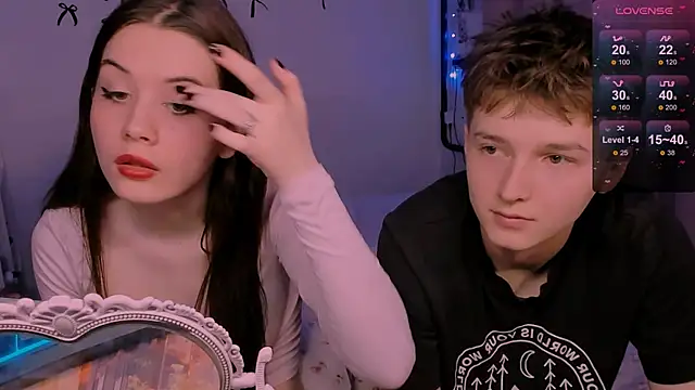 CoddleWeeper  online show from April 2026 01:41:01 PM